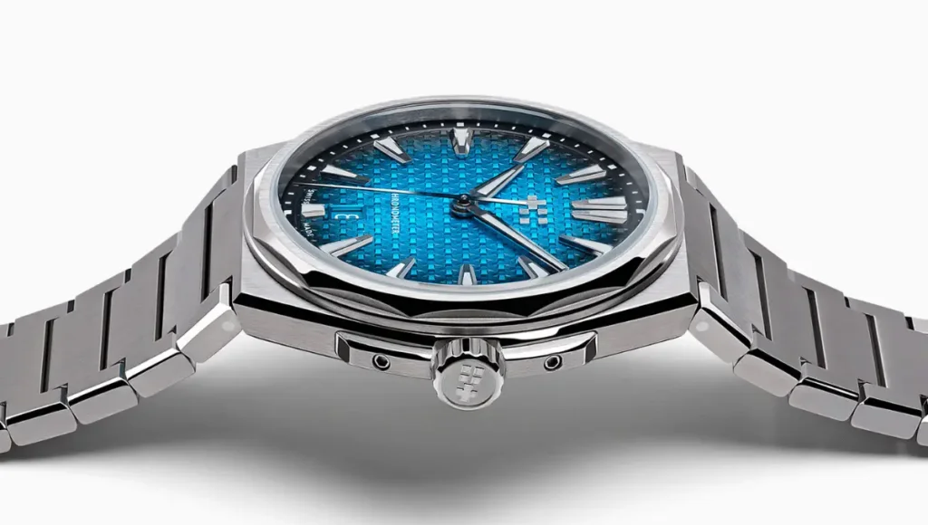 Christopher Ward Unveils Versatile Sports-Dress Watch 'Twelve' 2 Christopher Ward